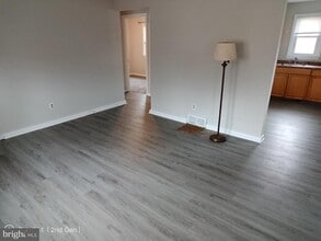 16 N Orchard St in Greenwich Township, NJ - Building Photo - Building Photo