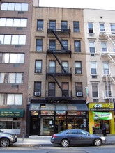 1267 First Ave in New York, NY - Foto de edificio - Building Photo