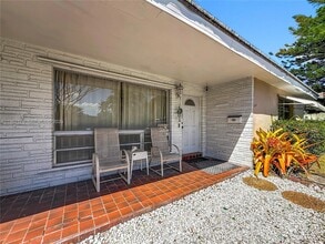 450 S Highland Ct in Hollywood, FL - Building Photo - Building Photo