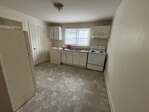 3309 Kirby St in Winston-Salem, NC - Building Photo - Building Photo