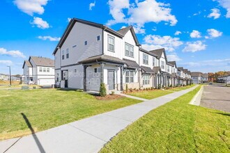 5864 Coulee Ln in Charlotte, NC - Building Photo - Building Photo