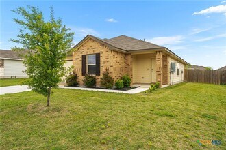 5102 Karen Grn Dr in Killeen, TX - Building Photo - Building Photo