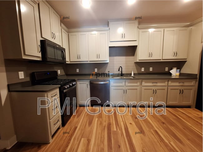 213 Pickets Row in Peachtree City, GA - Building Photo - Building Photo