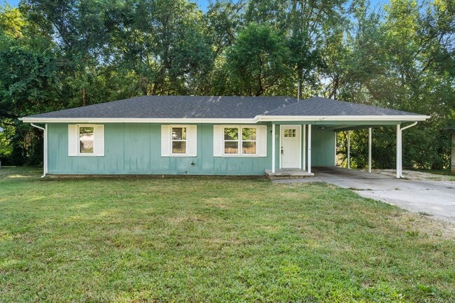 property at 2520 N Prospect Ave