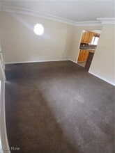 142 N Bridge St in Struthers, OH - Foto de edificio - Building Photo