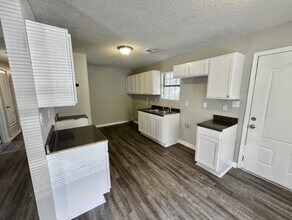 1730 Swift St in Memphis, TN - Building Photo - Building Photo