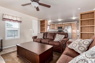 2650 W Union Hills Dr in Phoenix, AZ - Building Photo - Building Photo