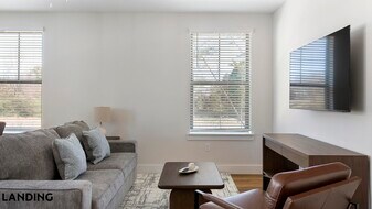 11122 Hambright Jct Dr, Unit C201 in Huntersville, NC - Building Photo