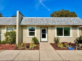 3422 Trophy Blvd in New Port Richey, FL - Building Photo