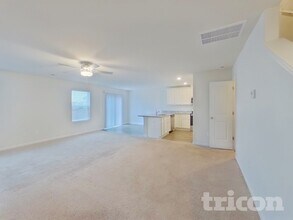 4012 Reinfield Dr in Inman, SC - Building Photo - Building Photo