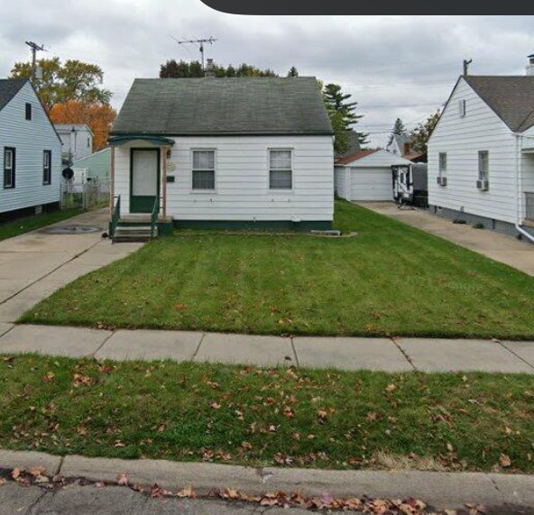 property at 862 Lincoln St