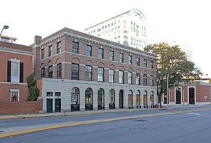 1246 Lady St in Columbia, SC - Building Photo
