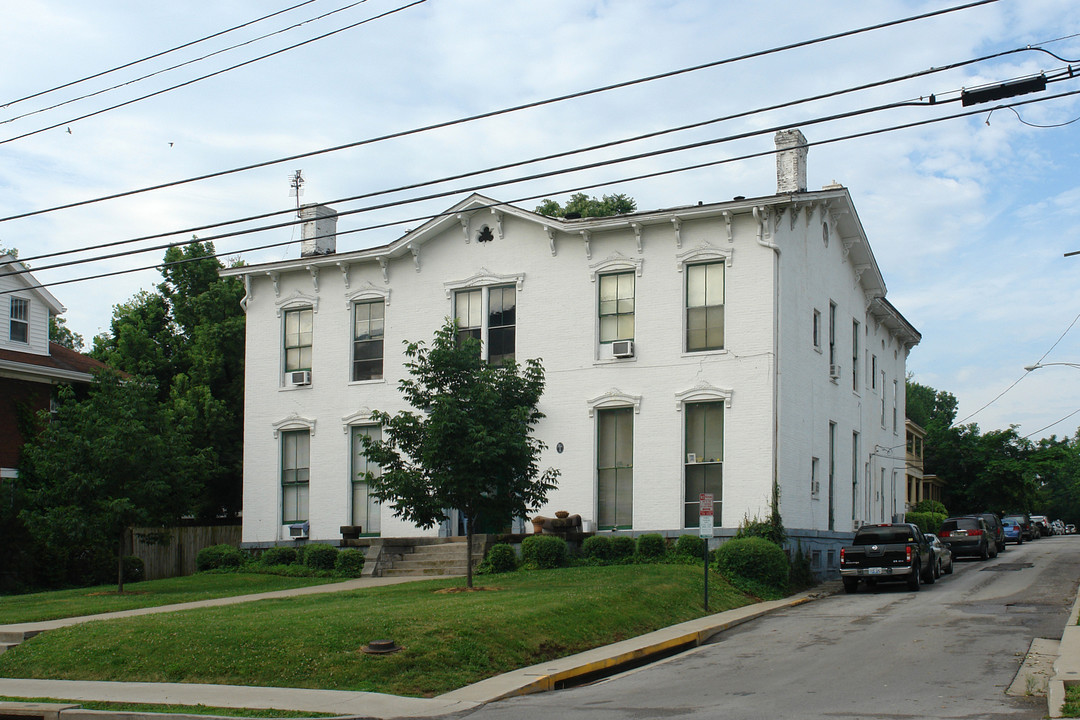 224 E High St in Lexington, KY - Foto de edificio