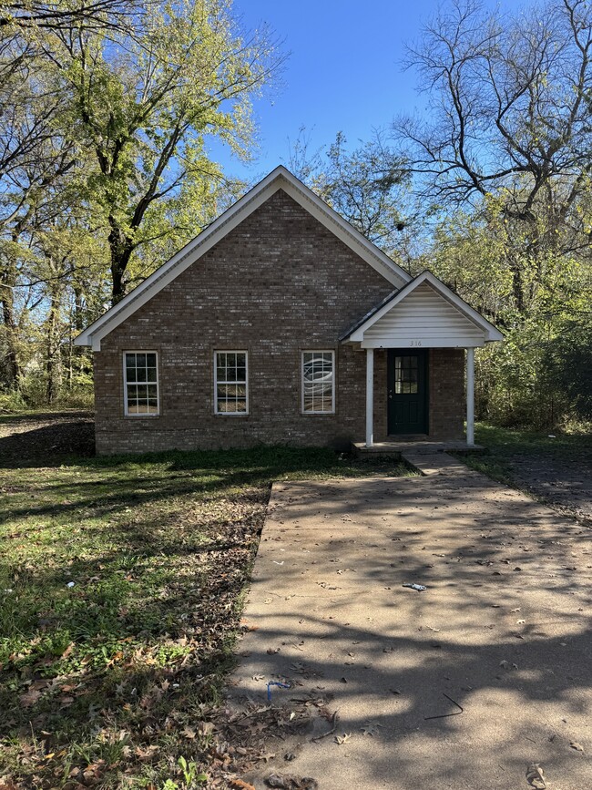 property at 316 Eaton St
