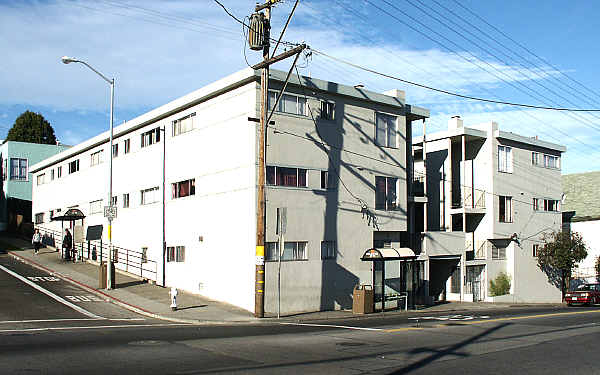 3180-3190 San Bruno Ave in San Francisco, CA - Building Photo - Building Photo