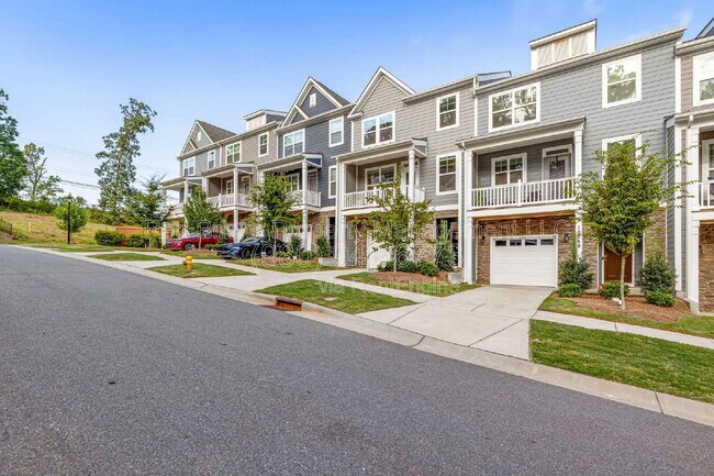 10252 Glenmere Crk Cir in Charlotte, NC - Building Photo - Building Photo