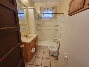 2226 Pecan St in Texarkana, AR - Foto de edificio - Building Photo