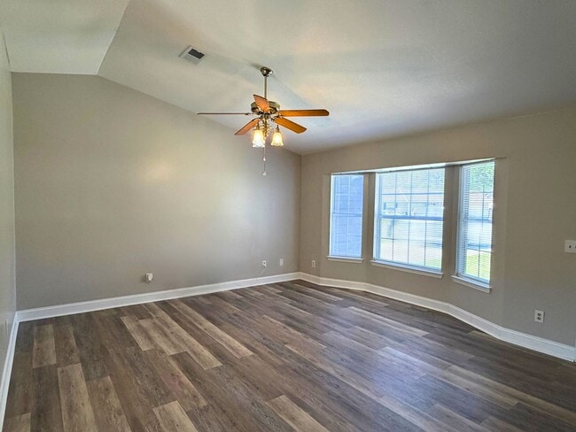 102 Driftwood Ct in Kingsland, GA - Building Photo - Building Photo