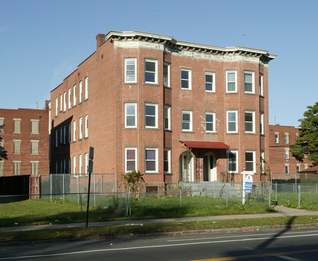 125-127 Franklin Ave in Hartford, CT - Building Photo - Building Photo
