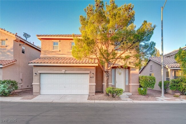 property at 952 Clear Diamond Ave