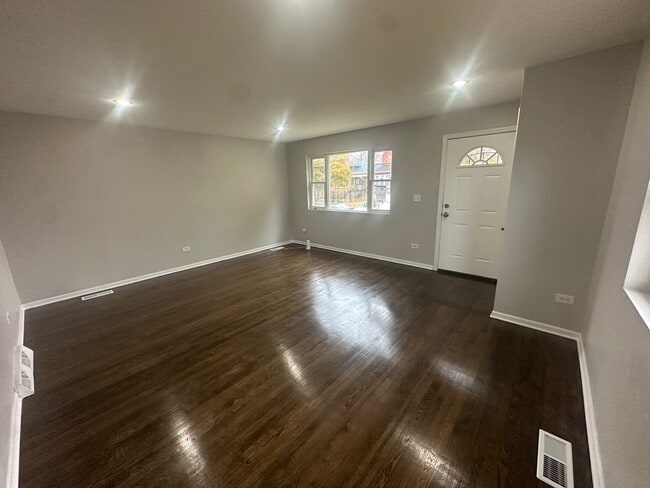 11350 S Aberdeen St in Chicago, IL - Building Photo - Building Photo