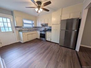 70 Jogee Rd in Middletown, NY - Building Photo - Building Photo