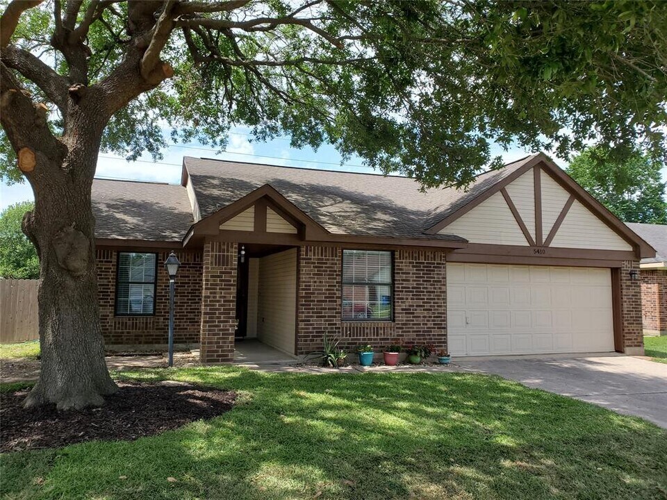 5410 Aberton Ln in Spring, TX - Building Photo