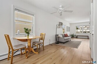 19 Windy Knolls in Greenwich, CT - Building Photo - Building Photo