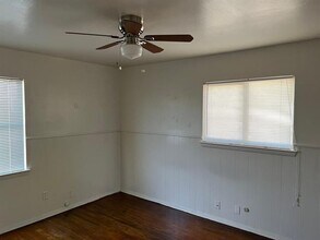 1504 Greenlee St in Denton, TX - Building Photo - Building Photo