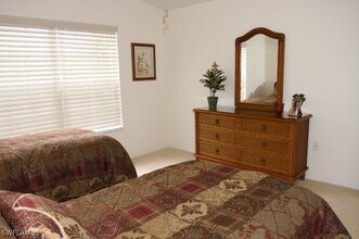 10128 Colonial Country Club Blvd in Ft. Myers, FL - Building Photo - Building Photo