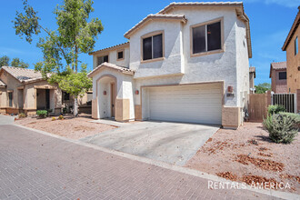 2646 E Riviera Dr in Chandler, AZ - Building Photo - Building Photo