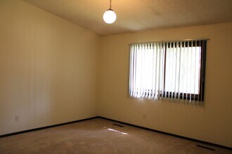 2606 Davidson Dr-Unit -B in Fort Collins, CO - Building Photo - Building Photo