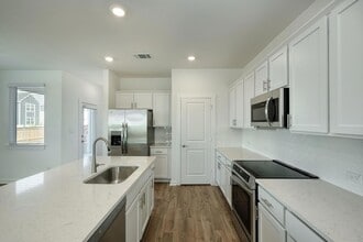 2430 Wallin Bradley Dr, Unit Glendon in Round Rock, TX - Building Photo - Building Photo