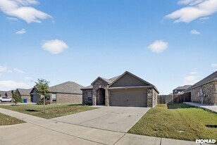1829 Tyne Way in Crowley, TX - Building Photo