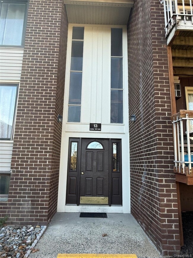 property at 138 Country Club Ln