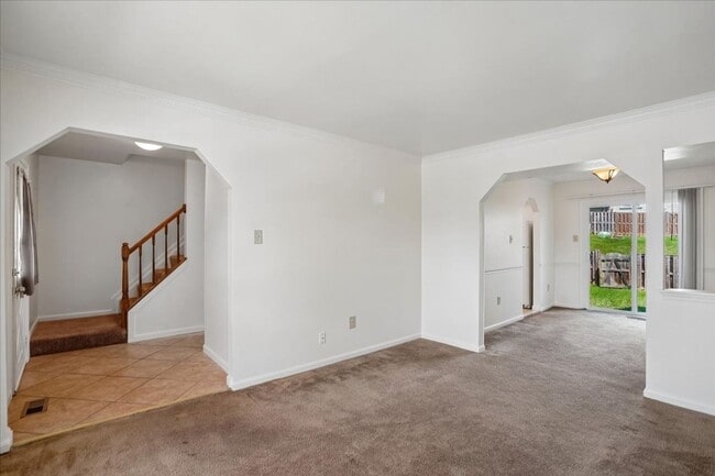 9313 Taverney Terrace in Gaithersburg, MD - Building Photo - Building Photo