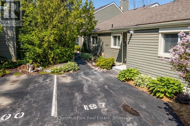 property at 197 Escarpment Crescent