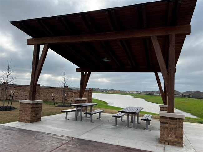 property at 3003 Lago Costa Dr