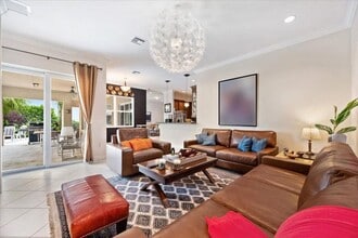 8152 Butler Greenwood Dr in Royal Palm Beach, FL - Building Photo - Building Photo