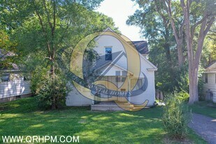 1932 Lowell Ave in Saginaw, MI - Building Photo