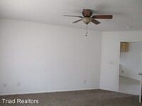 6087 Daisy Ave photo'