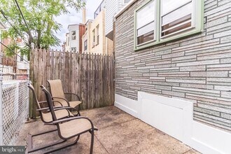 876 N 23rd St in Philadelphia, PA - Building Photo - Building Photo