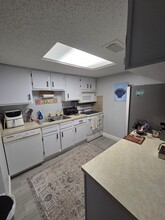 22291 Westchester Blvd, Unit 203 in Port Charlotte, FL - Building Photo - Building Photo