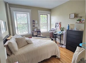 1165 Commonwealth Ave in Boston, MA - Building Photo - Building Photo