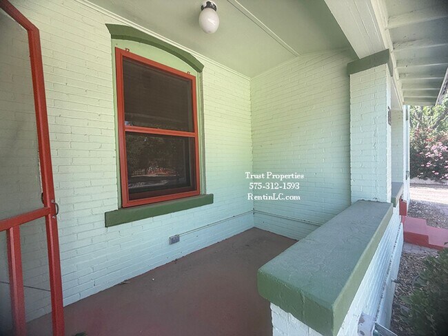 319 N Miranda St-Unit -Unit 319 in Las Cruces, NM - Building Photo - Building Photo