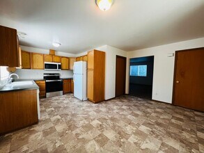 4104 Storm Ave in Yakima, WA - Foto de edificio - Building Photo