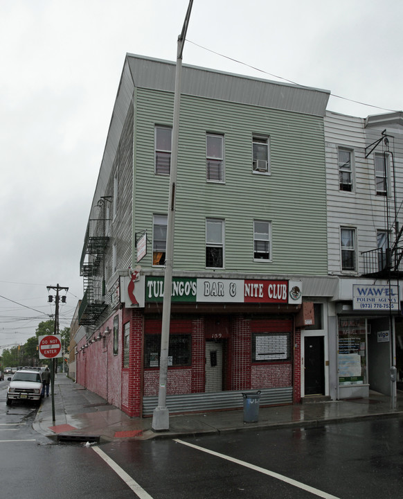 159 Market St in Passaic, NJ - Foto de edificio