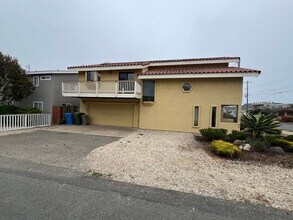 390 Rennel St in Morro Bay, CA - Building Photo - Building Photo