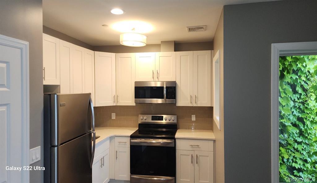 148 E Park Ave in Long Beach, NY - Building Photo