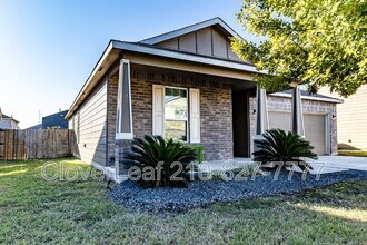 7114 Capricorn Way in Converse, TX - Building Photo - Building Photo